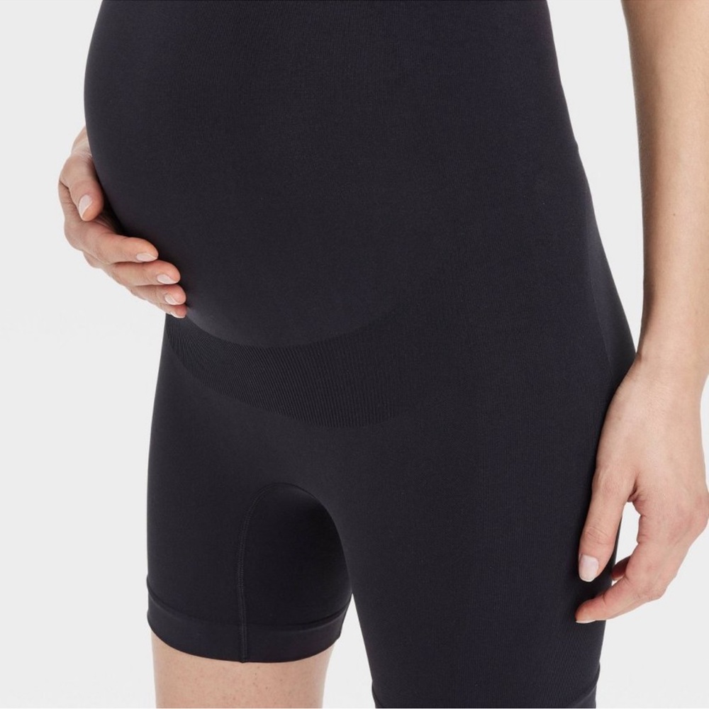 Women’s Shapewear Bike Shorts Maternity - Isabel by Ingrid & Isabel 3 pack - Picture 3 of 3
